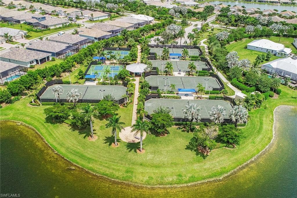 14830 Edgewater Cir, Naples, FL 34114-44
