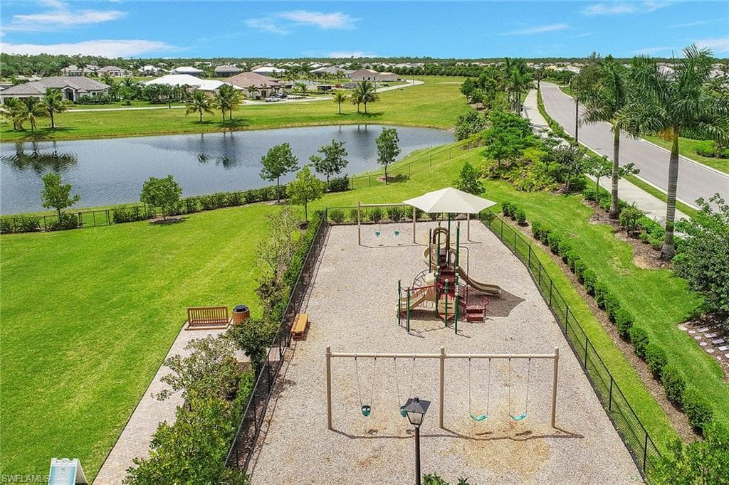 14830 Edgewater Cir, Naples, FL 34114-51