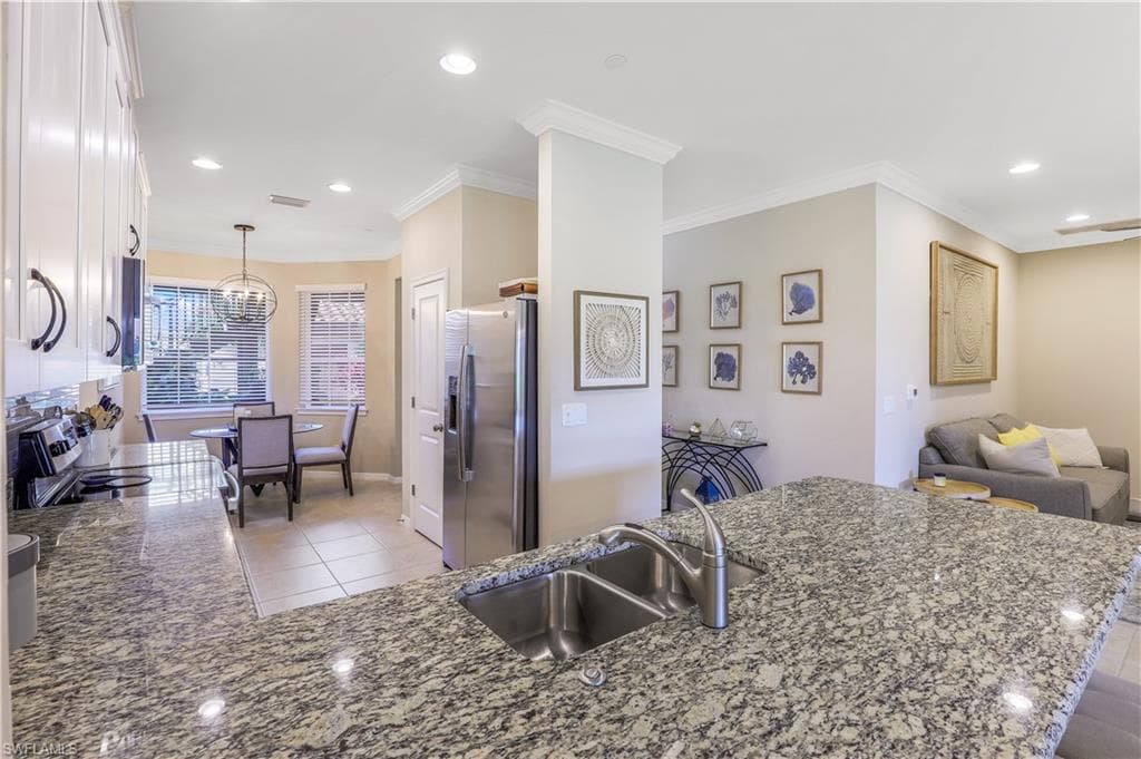 9386 Pocida Ct 103, Naples, FL 34119-10