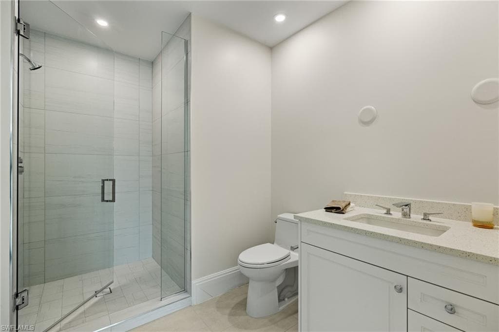 1130 3rd Ave S 401, Naples, FL 34102-18