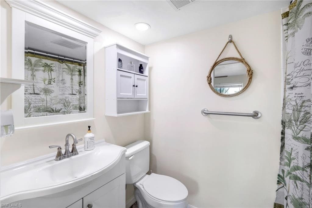 190 Pebble Beach Blvd 104, Naples, FL 34113-12