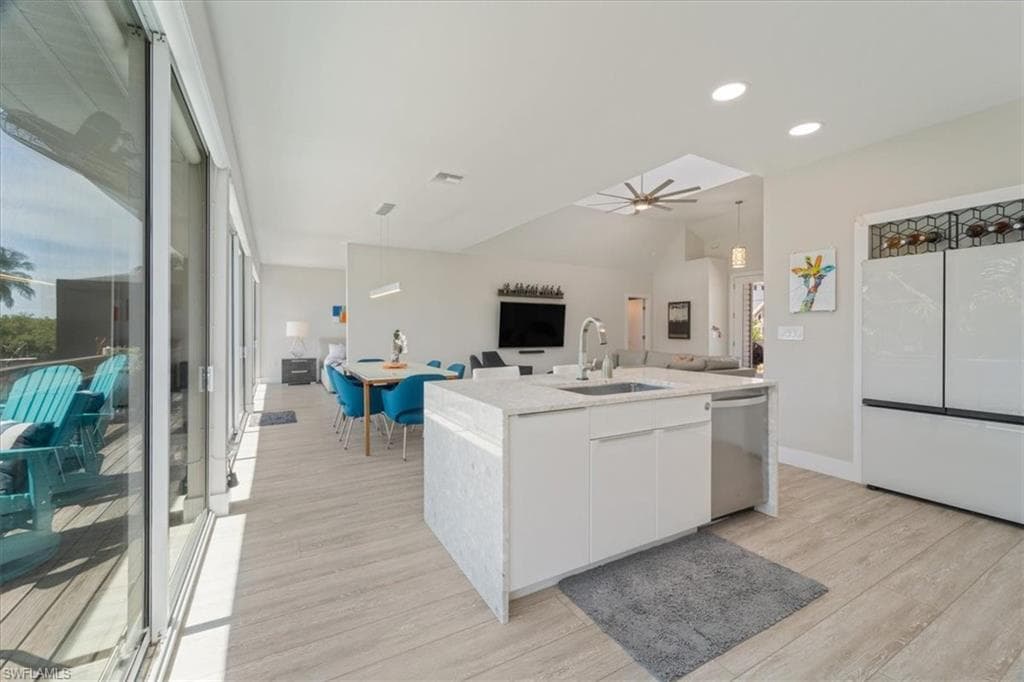 1282 Venetian Way, Naples, FL 34110-16