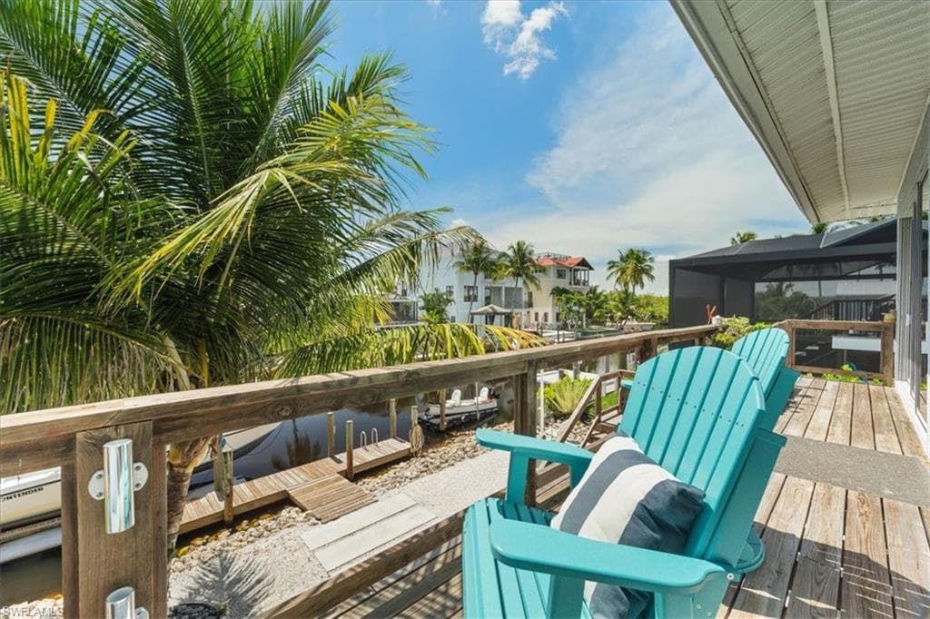1282 Venetian Way, Naples, FL 34110-17
