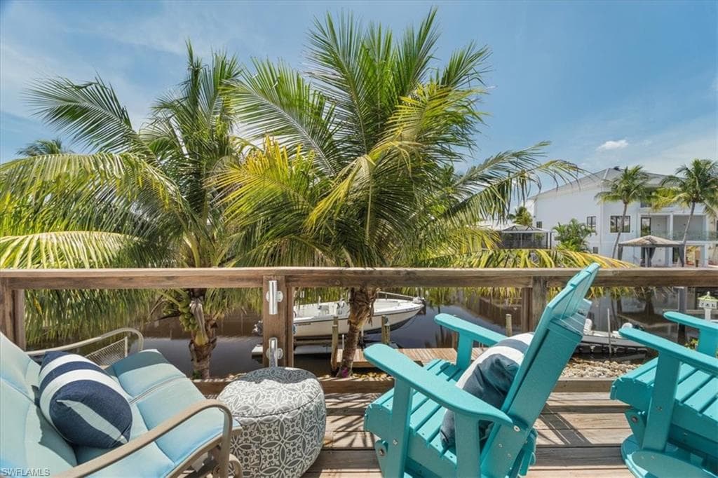 1282 Venetian Way, Naples, FL 34110-18
