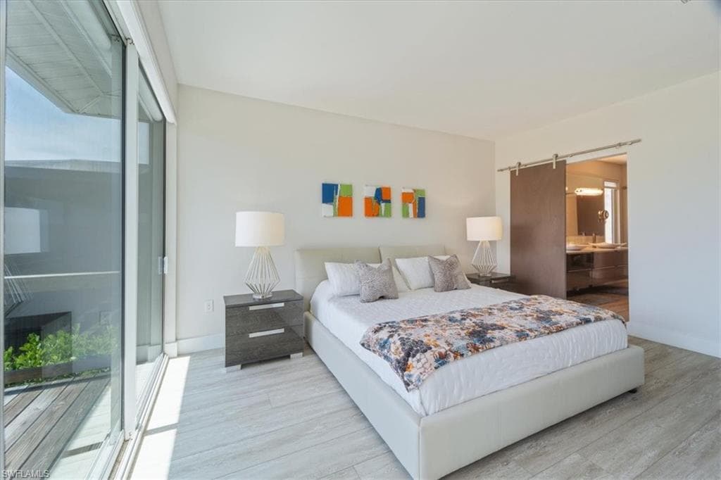 1282 Venetian Way, Naples, FL 34110-20