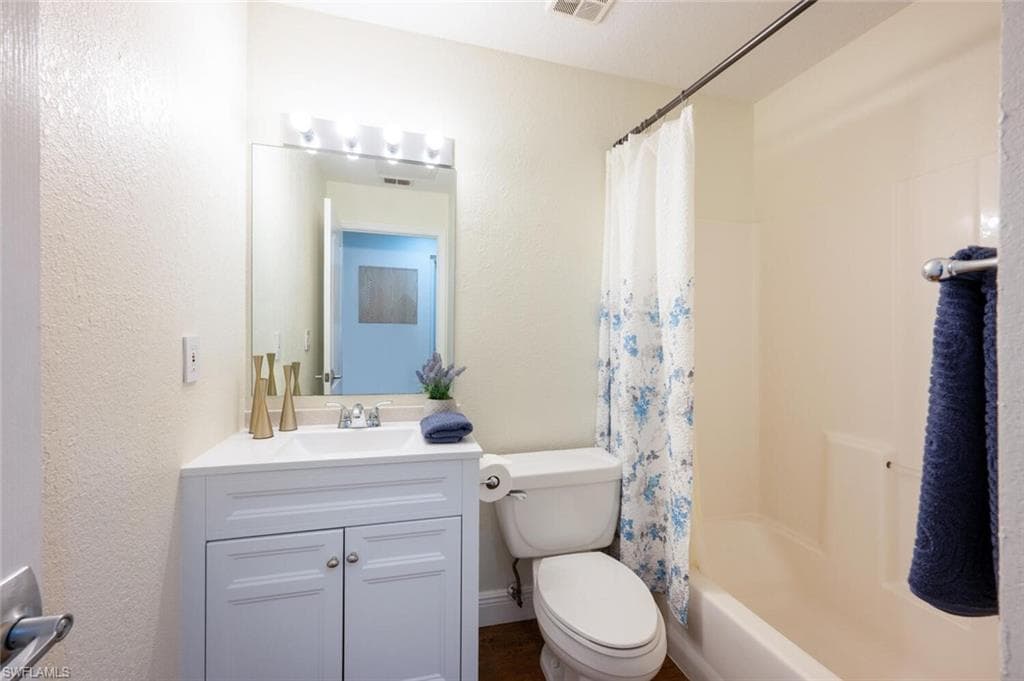 343 Dover Pl A-103, Naples, FL 34104-27