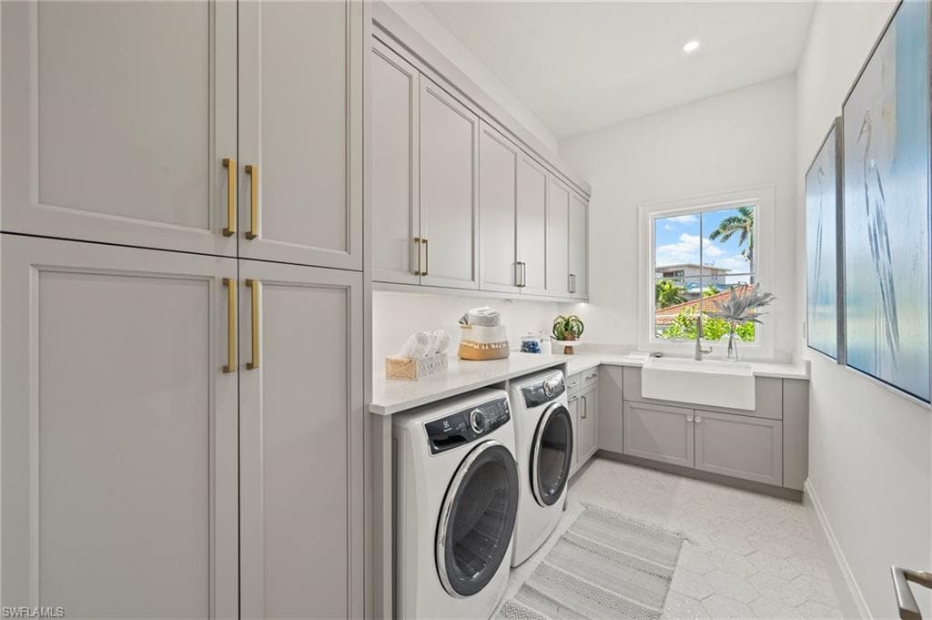 448 Devils Ln, Naples, FL 34103-21