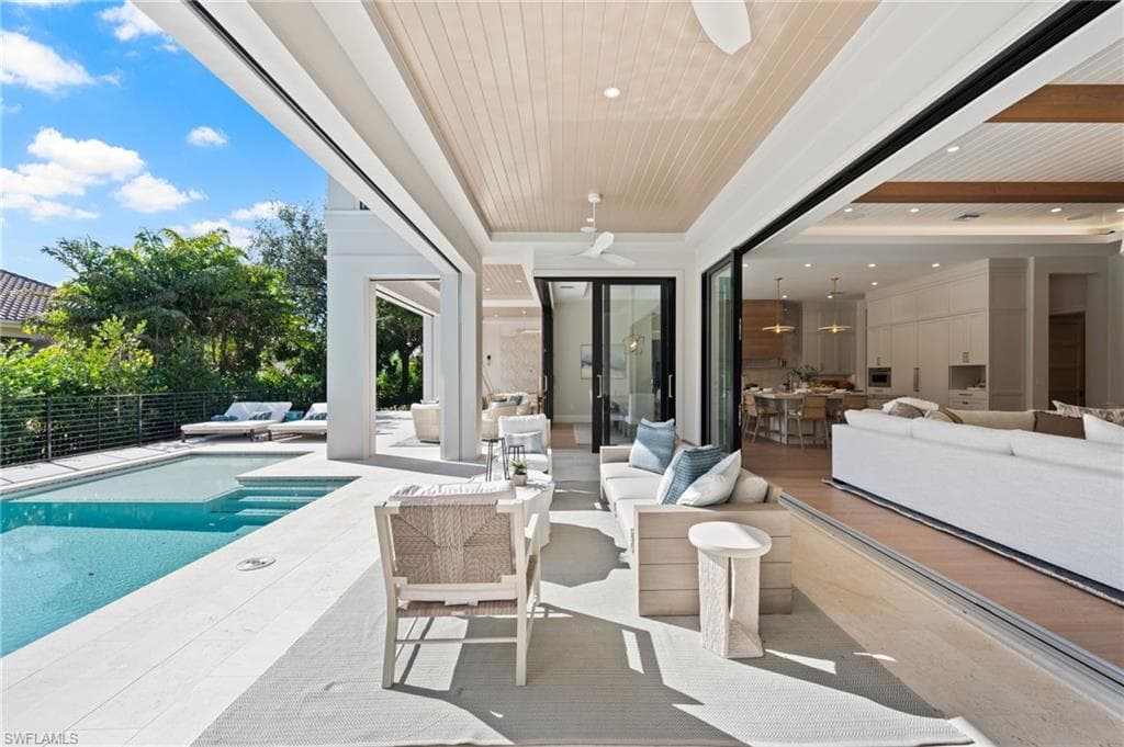 448 Devils Ln, Naples, FL 34103-39