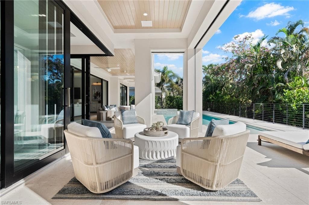 448 Devils Ln, Naples, FL 34103-41
