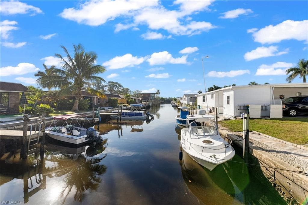 2722 Arbutus St C2, Naples, FL 34112-18