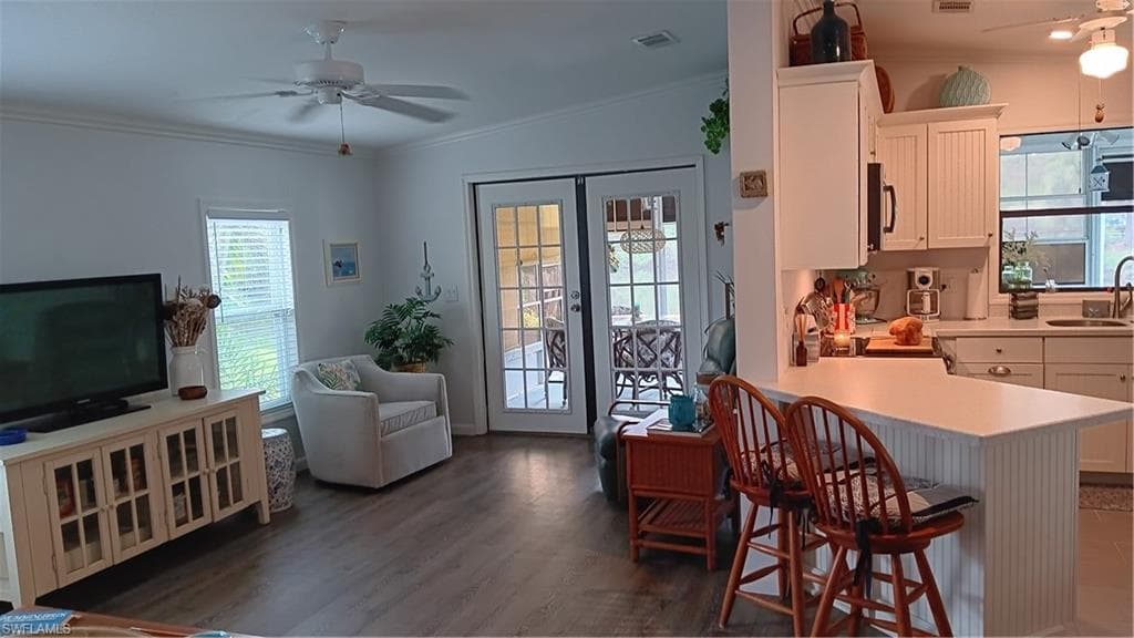 10571 Wales Loop, Bonita Springs, FL 34135-6