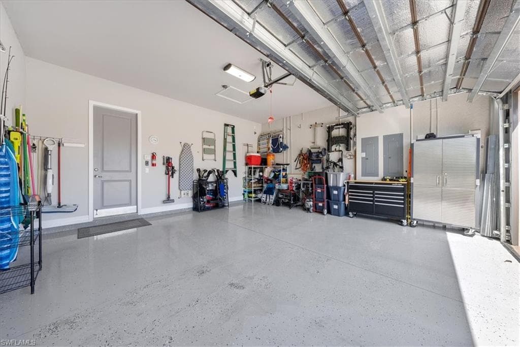 4662 Kensington Cir, Naples, FL 34119-21