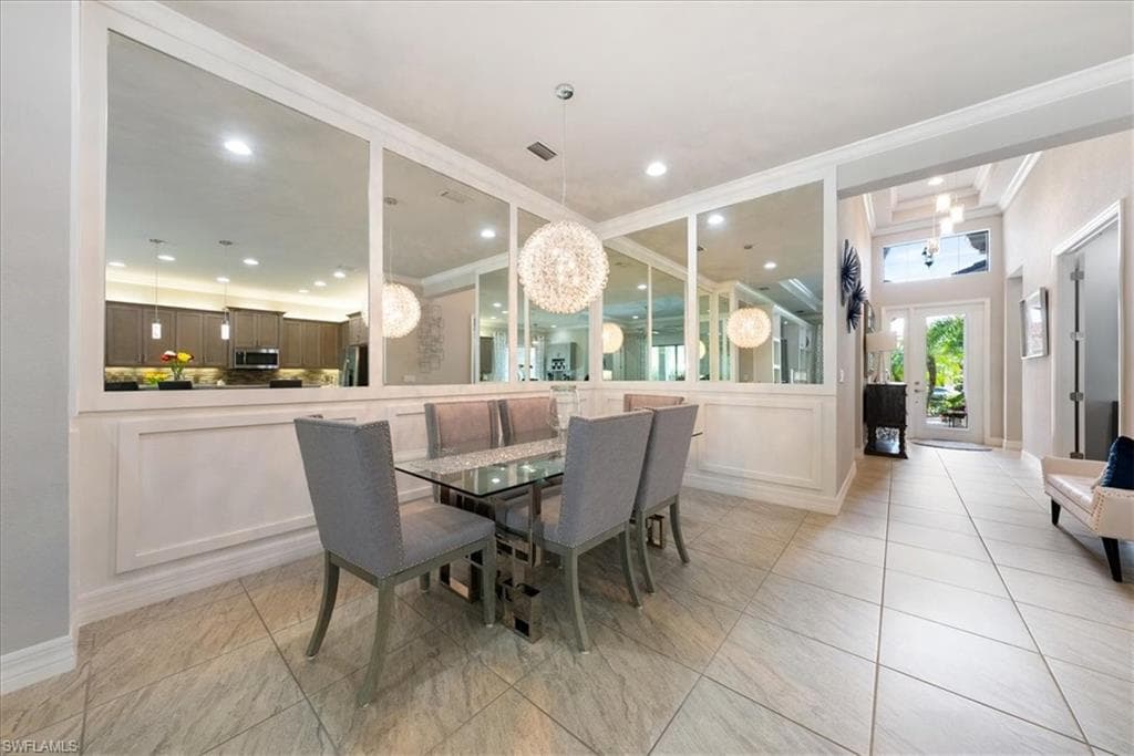 4662 Kensington Cir, Naples, FL 34119-5