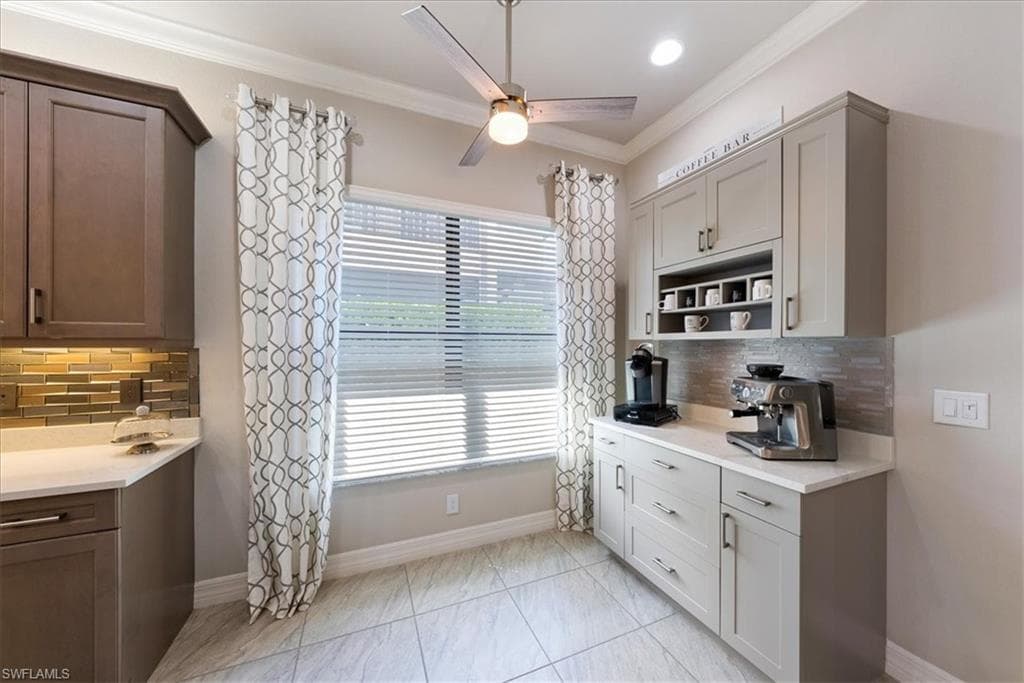 4662 Kensington Cir, Naples, FL 34119-6