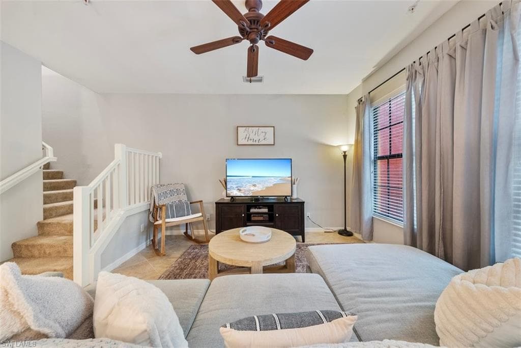 8949 Malibu St 305, Naples, FL 34113-9