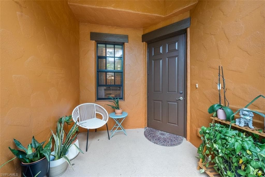 8949 Malibu St 305, Naples, FL 34113-5