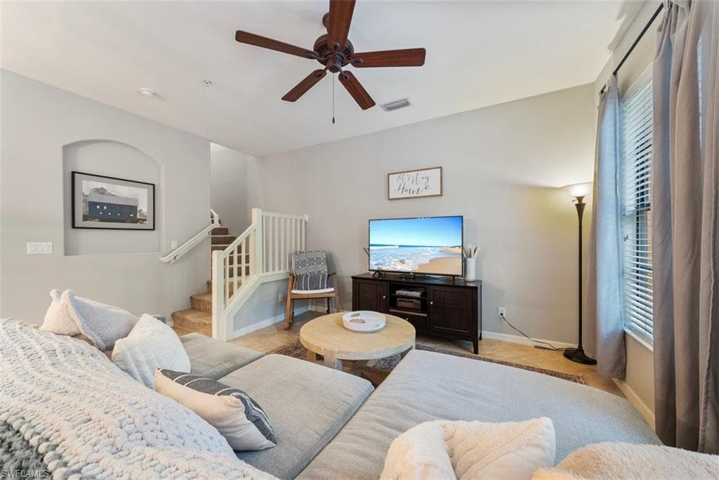 8949 Malibu St 305, Naples, FL 34113-8