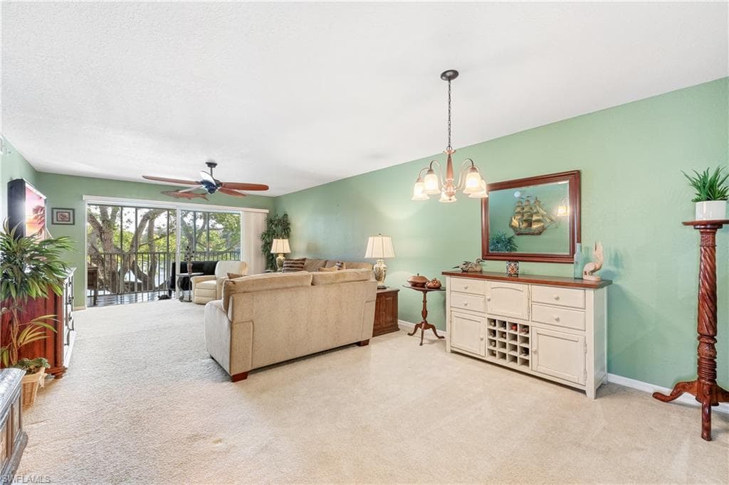 9610 Victoria Ln 208d, Naples, FL 34109-9