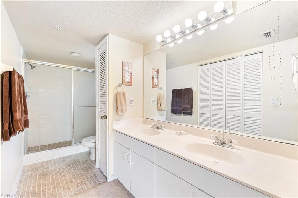 9610 Victoria Ln 208d, Naples, FL 34109-12