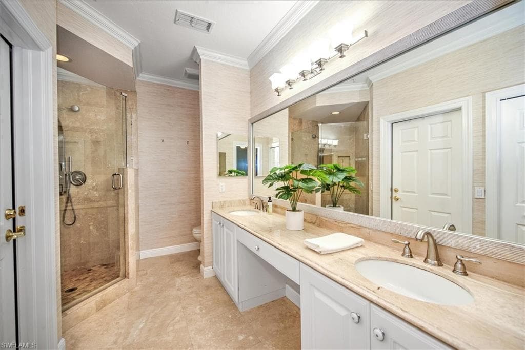 8375 Whisper Trace Ln M203, Naples, FL 34114-18