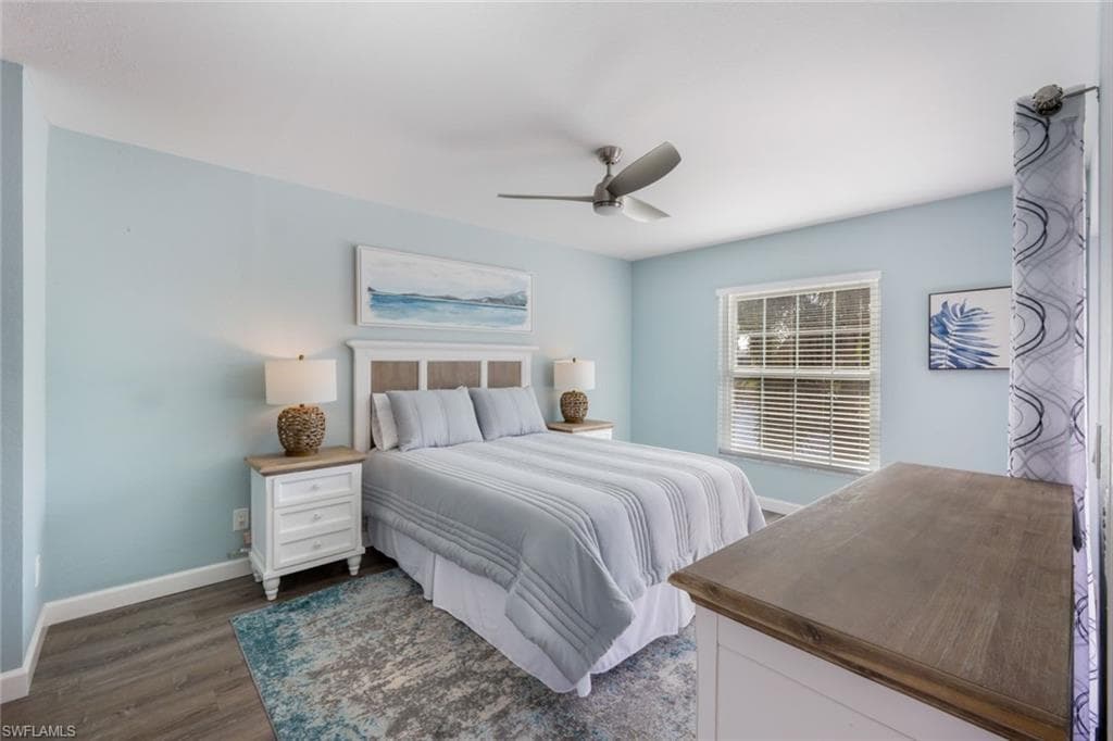 774 Wiggins Lake Dr 203, Naples, FL 34110-12