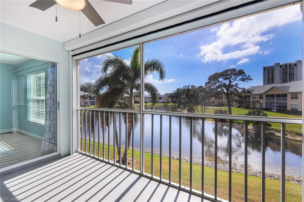 774 Wiggins Lake Dr 203, Naples, FL 34110-21