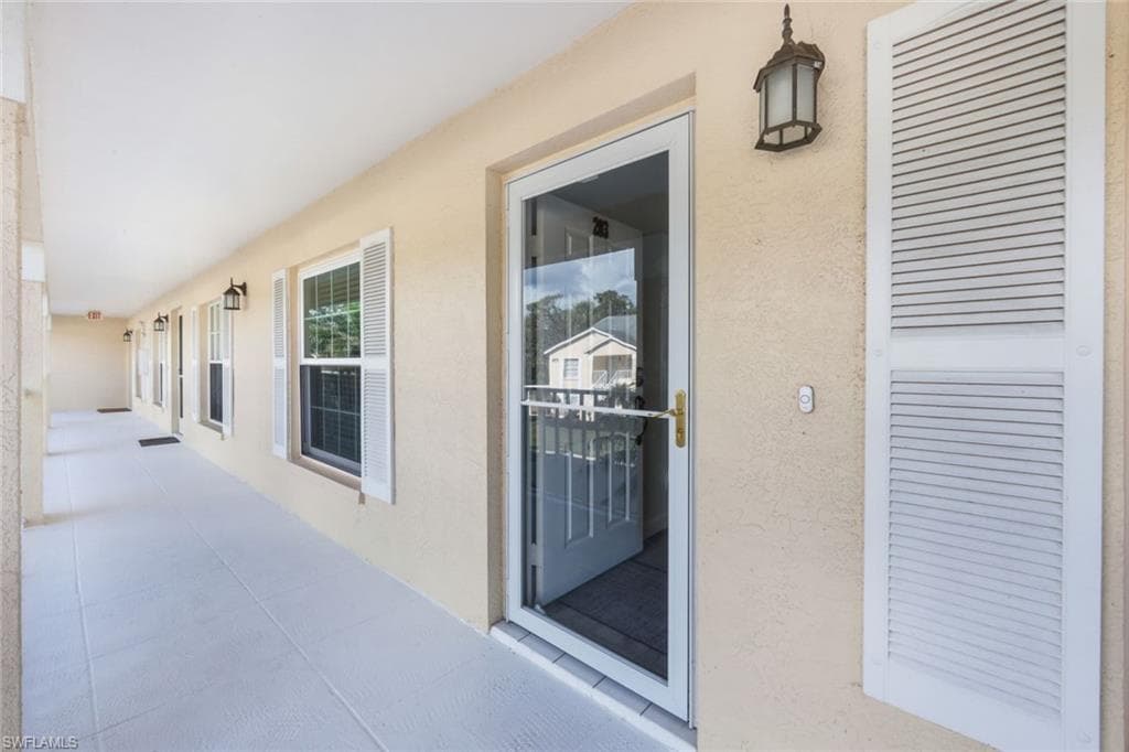 774 Wiggins Lake Dr 203, Naples, FL 34110-23