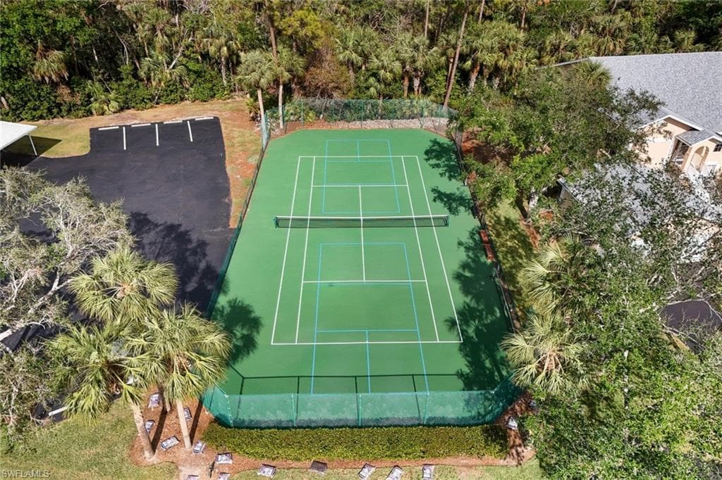 774 Wiggins Lake Dr 203, Naples, FL 34110-31