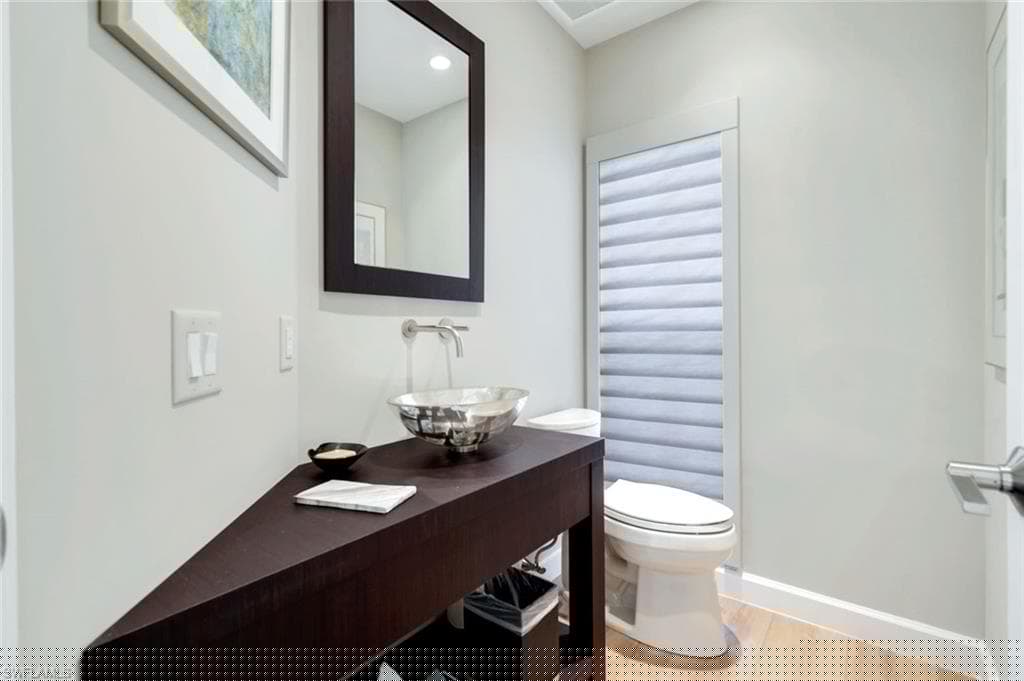 353 Carlton Pl 33, Naples, FL 34108-21