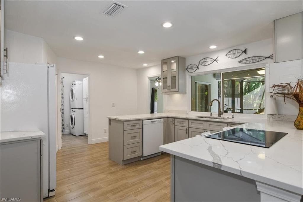 27160 Edenbridge Ct, Bonita Springs, FL 34135-3