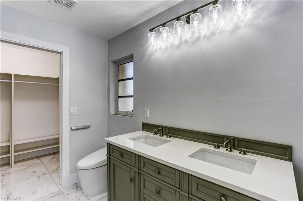 226 1st St, Bonita Springs, FL 34134-16