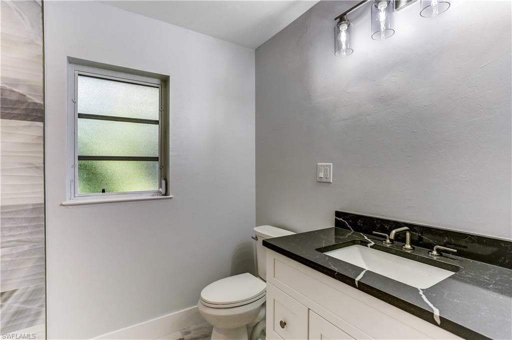 226 1st St, Bonita Springs, FL 34134-18