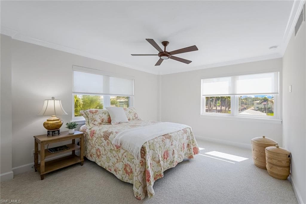 2011 Gulf Shore Blvd N 26, Naples, FL 34102-15