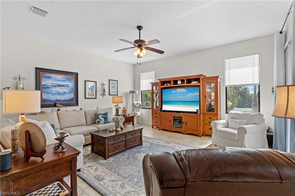 2712 25th St, Cape Coral, FL 33914-4