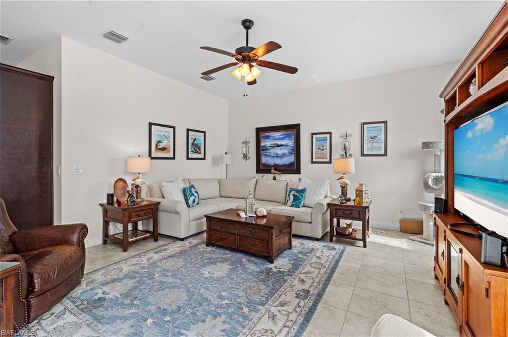 2712 25th St, Cape Coral, FL 33914-6