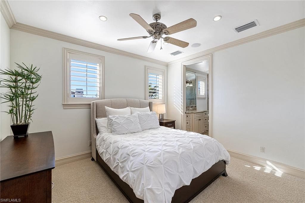 533 15th Ave S, Naples, FL 34102-14