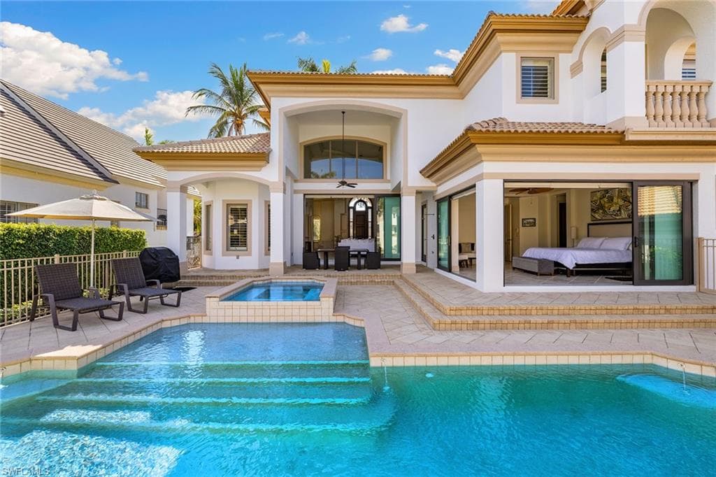 533 15th Ave S, Naples, FL 34102-19