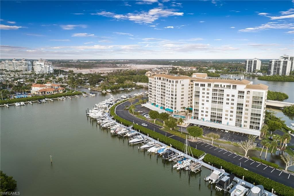 13105 Vanderbilt Dr Ph-n, Naples, FL 34110-37