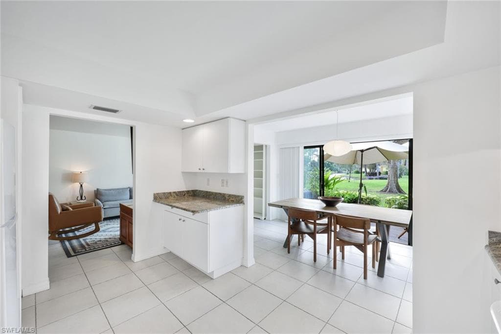 1840 Bald Eagle Dr 405a, Naples, FL 34105-12