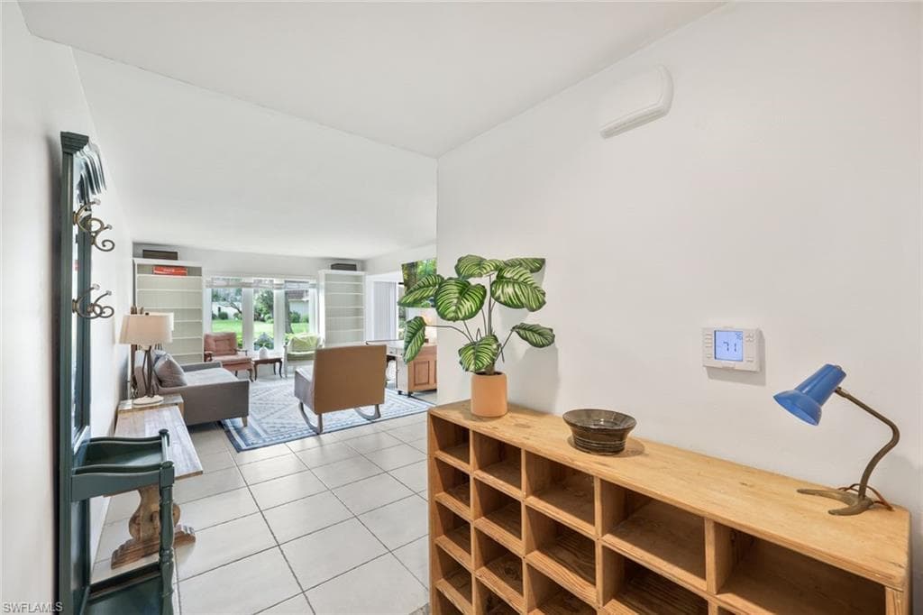 1840 Bald Eagle Dr 405a, Naples, FL 34105-6
