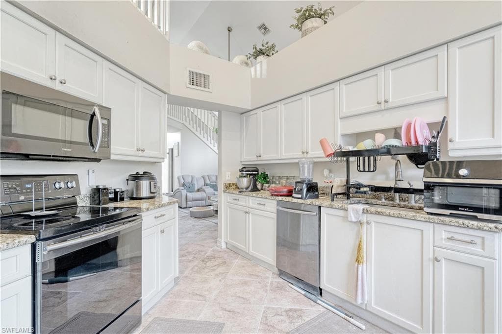 3508 Magenta Ct 17, Naples, FL 34112-9