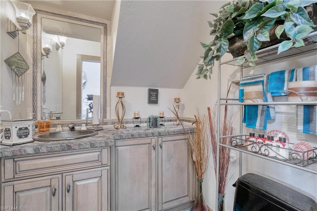 3508 Magenta Ct 17, Naples, FL 34112-14