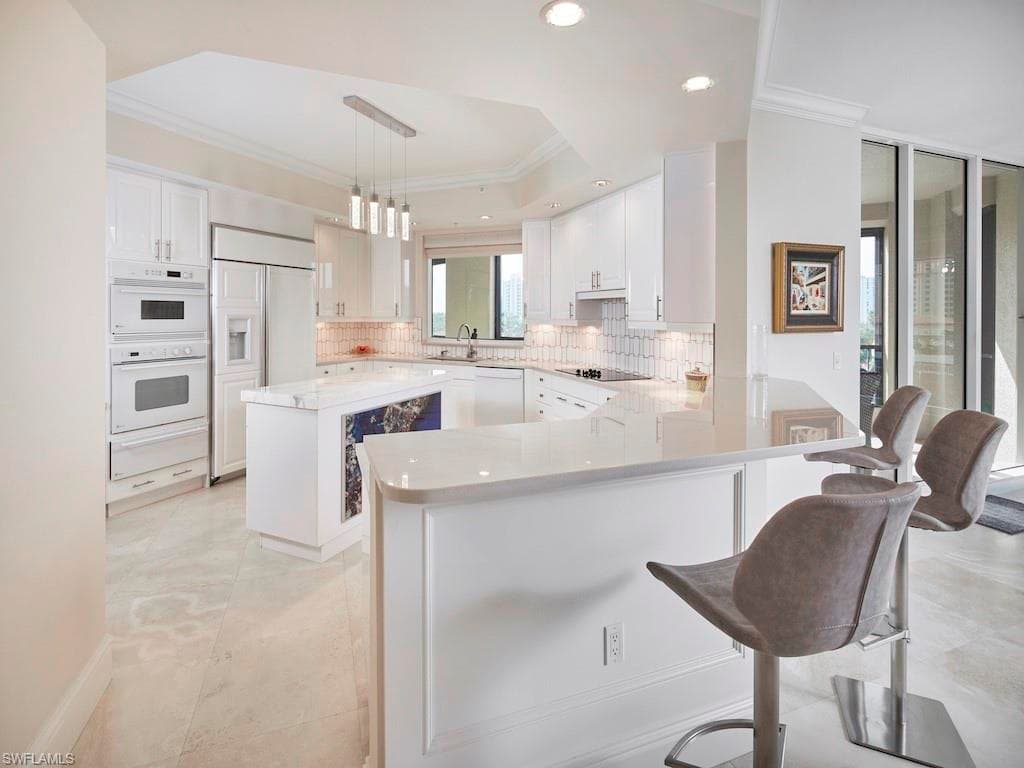 8787 Bay Colony Dr 501, Naples, FL 34108-8
