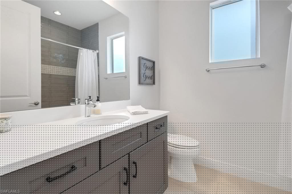9241 Cayman Dr, Naples, FL 34114-19