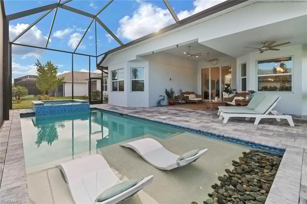 9241 Cayman Dr, Naples, FL 34114-27