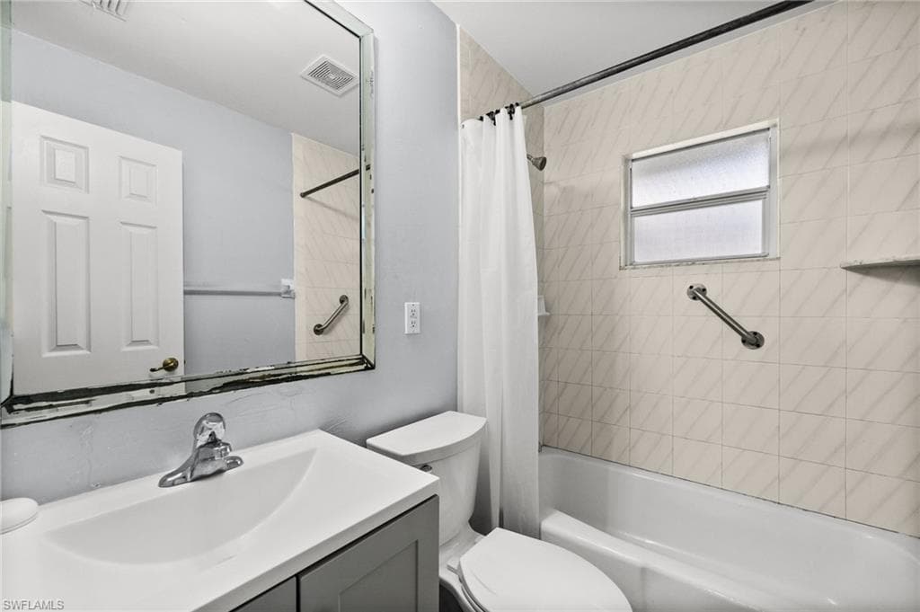 781 101st Ave N, Naples, FL 34108-20