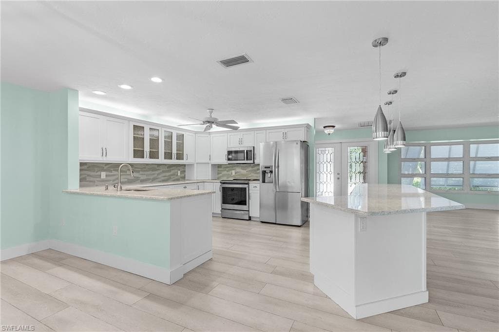 1486 13th Ave N, Naples, FL 34102-21