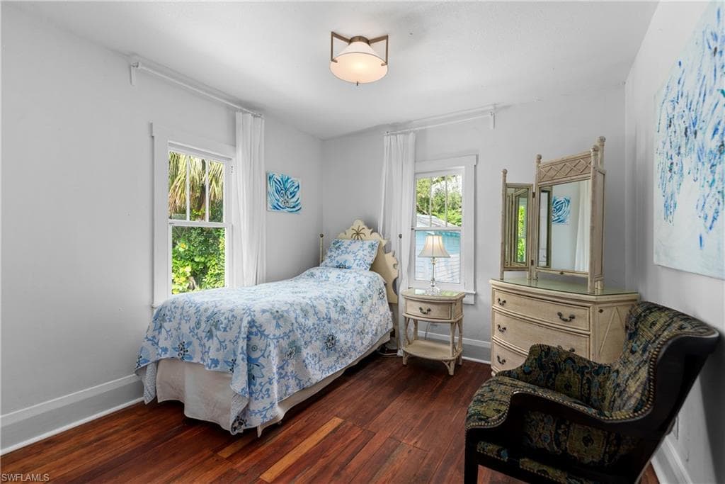 3475 Edgewood Ave, Fort Myers, FL 33916-17
