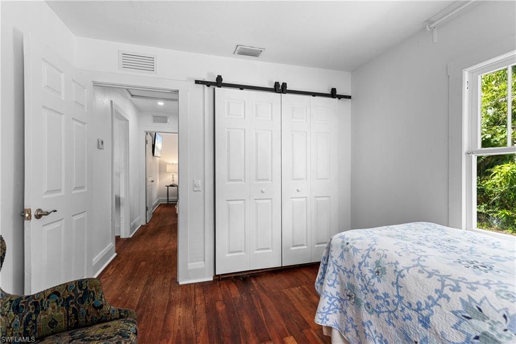 3475 Edgewood Ave, Fort Myers, FL 33916-18