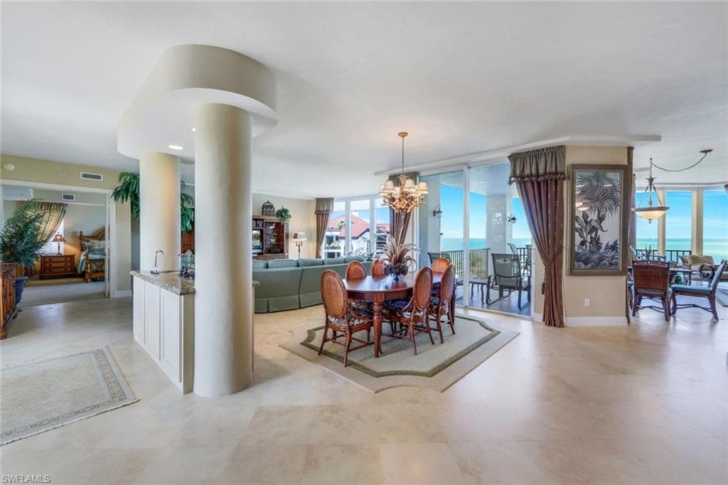 700 La Peninsula Blvd 401, Naples, FL 34113-12